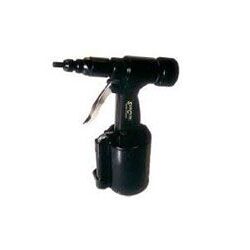 เครื่องย้ำรีเเวทนัทลม